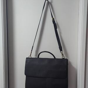 Valerie Stevens Classic Black Briefcase/Laptop/Messanger Bag For Men Or Women